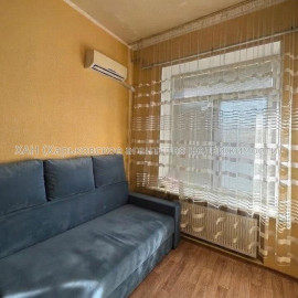 Продам квартиру, Большая Панасовская ул. , 1  ком., 17.80 м², косметический ремонт