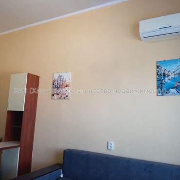 Продам квартиру, Большая Панасовская ул. , 1 кім., 17.80 м², косметический ремонт 