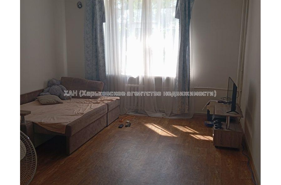 Продам квартиру, Харьковская ул. , 2  ком., 47 м², косметический ремонт 