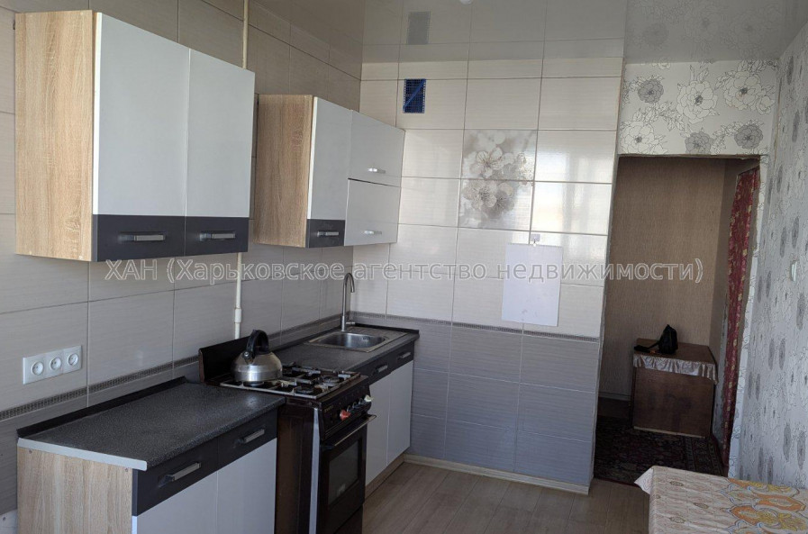 Продам квартиру, 92-й бригады ул. , 50 , 2 кім., 54.50 м², косметический ремонт 