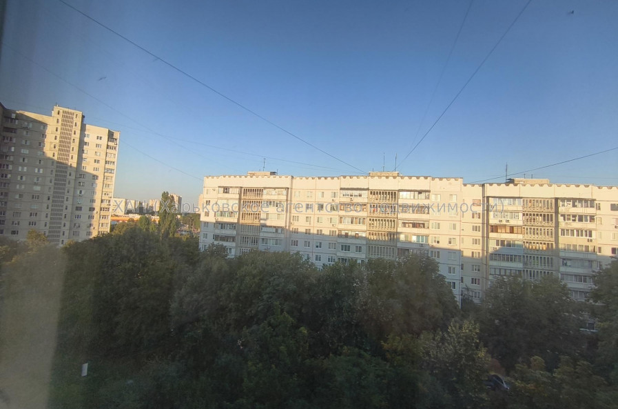 Продам квартиру, 92-й бригады ул. , 50 , 2 кім., 54.50 м², косметический ремонт 