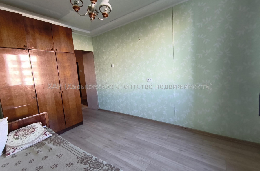Продам квартиру, 92-й бригады ул. , 50 , 2 кім., 54.50 м², косметический ремонт 