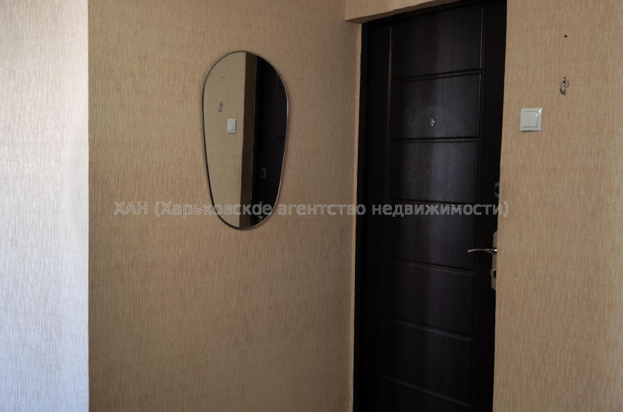 Продам квартиру, 92-й бригады ул. , 50 , 2 кім., 54.50 м², косметический ремонт 