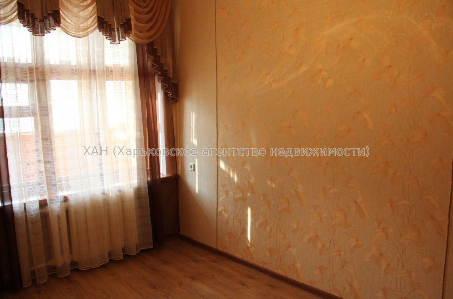 Продам квартиру, Мироносицкая ул. , 4  ком., 74.60 м², капитальный ремонт 
