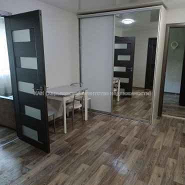 Продам квартиру, Душкина ул. , 2  ком., 43 м², евроремонт 