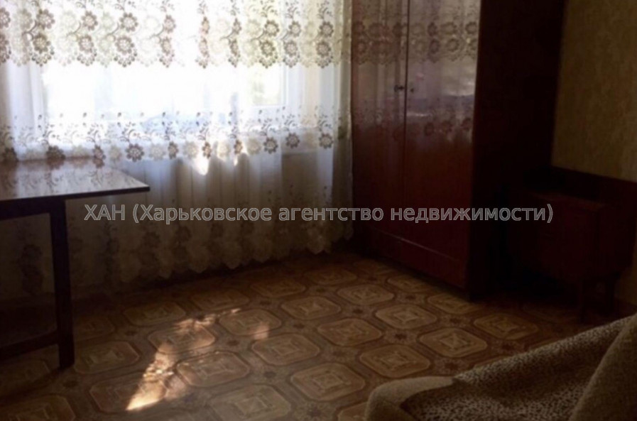 Продам квартиру, Валентиновская ул. , 2 кім., 44.90 м², косметический ремонт 