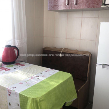 Продам квартиру, Валентиновская ул. , 2 кім., 44.90 м², косметический ремонт 