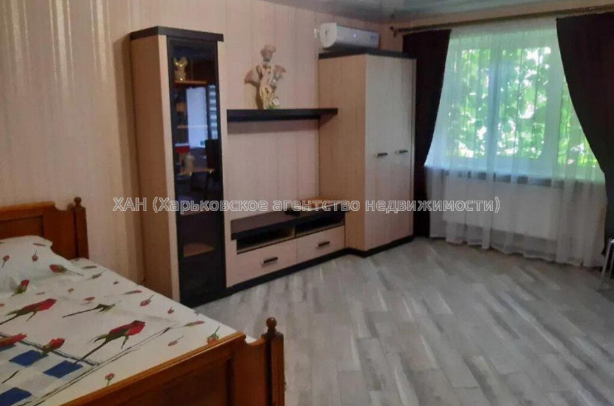 Продам квартиру, Космонавтов ул. , 1 кім., 31 м², капитальный ремонт 