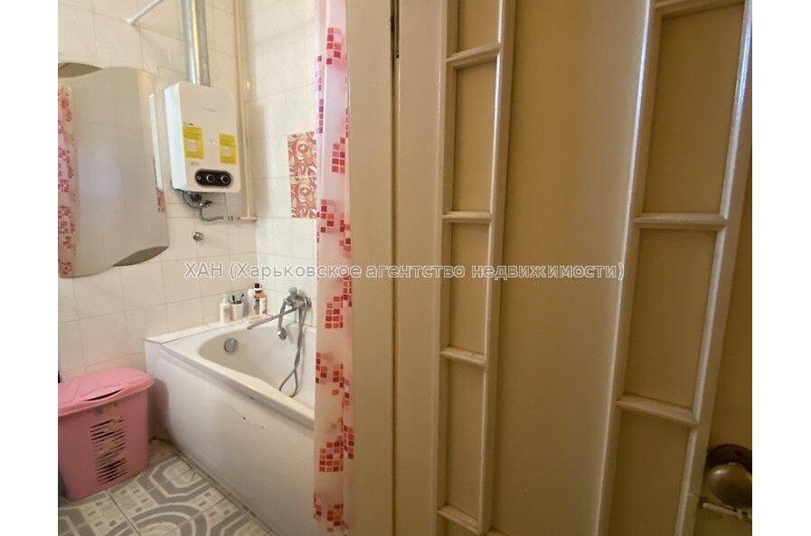 Продам квартиру, Григория Сковороды ул. , 4 кім., 93 м², капитальный ремонт 