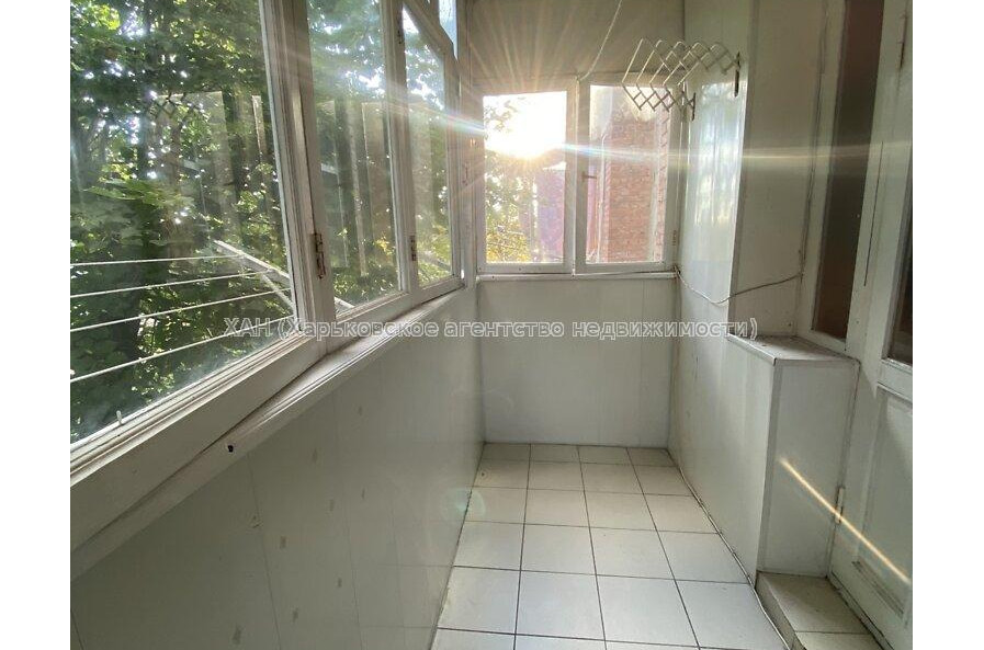 Продам квартиру, Григория Сковороды ул. , 4 кім., 93 м², капитальный ремонт 
