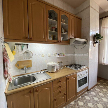 Продам квартиру, Григория Сковороды ул. , 4 кім., 93 м², капитальный ремонт 