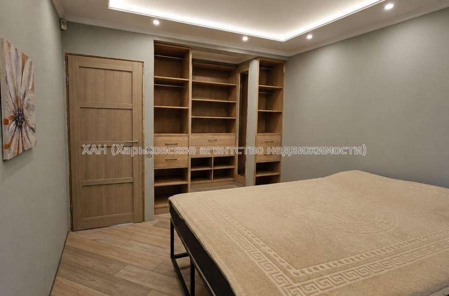 Продам квартиру, Академика Павлова ул. , 3 кім., 65 м², евроремонт 