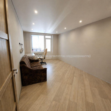 Продам квартиру, Академика Павлова ул. , 3 кім., 65 м², евроремонт 