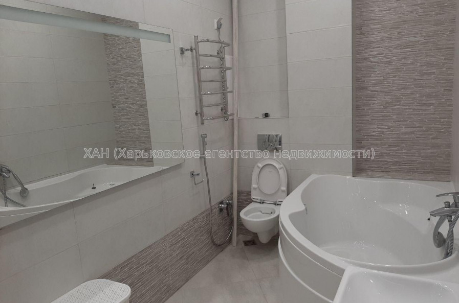 Сдам квартиру, Науки просп. , 2  ком., 75 м², авторский дизайн 