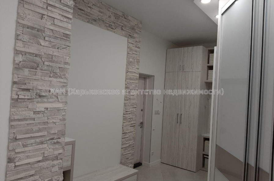 Сдам квартиру, Науки просп. , 2  ком., 75 м², авторский дизайн 