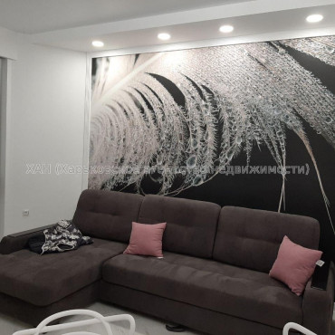 Сдам квартиру, Науки просп. , 2  ком., 75 м², авторский дизайн 