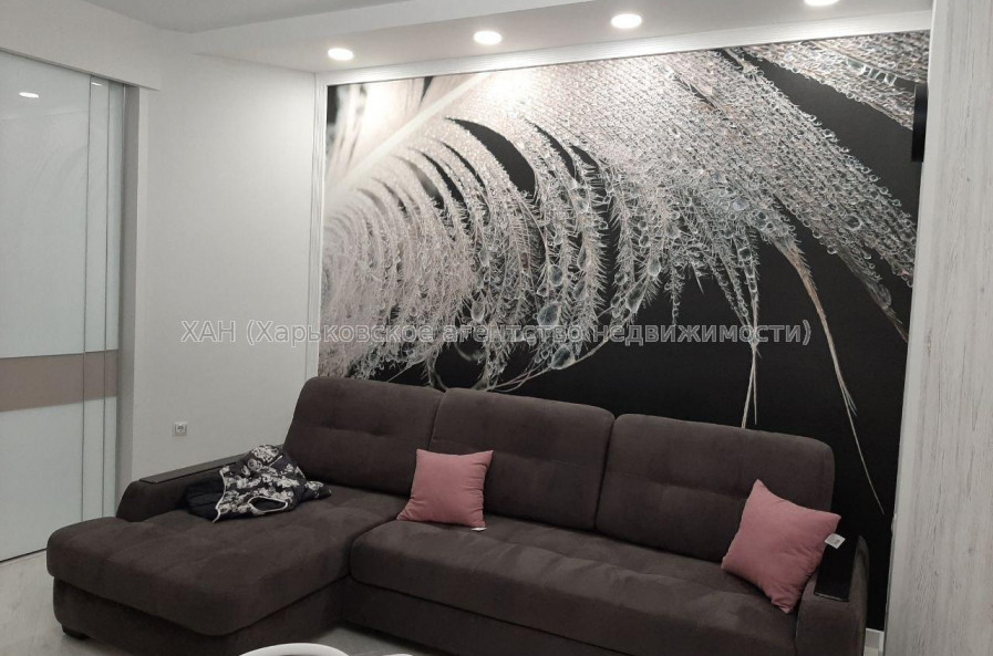 Сдам квартиру, Науки просп. , 2  ком., 75 м², авторский дизайн 