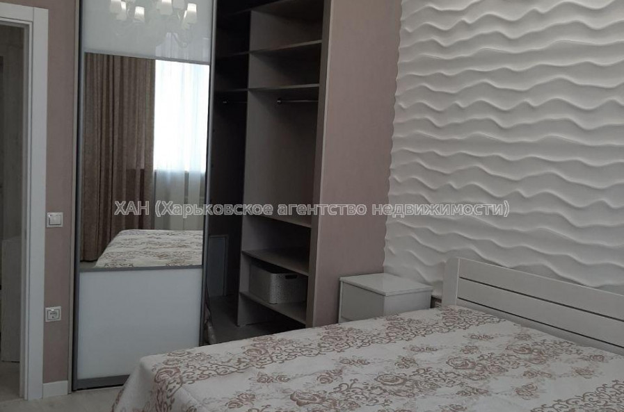 Сдам квартиру, Науки просп. , 2  ком., 75 м², авторский дизайн 