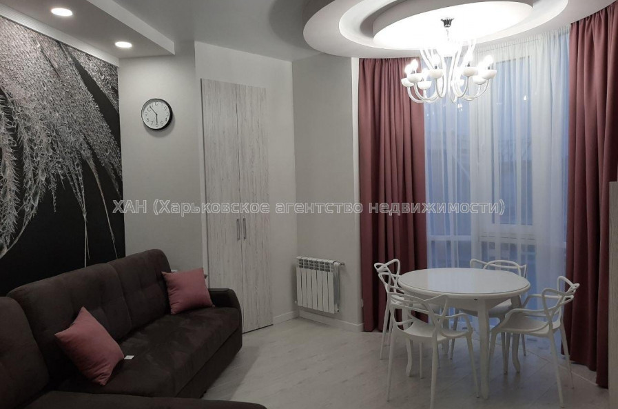Сдам квартиру, Науки просп. , 2  ком., 75 м², авторский дизайн 