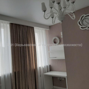 Сдам квартиру, Науки просп. , 2  ком., 75 м², авторский дизайн 