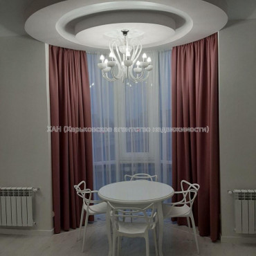Сдам квартиру, Науки просп. , 2  ком., 75 м², авторский дизайн 