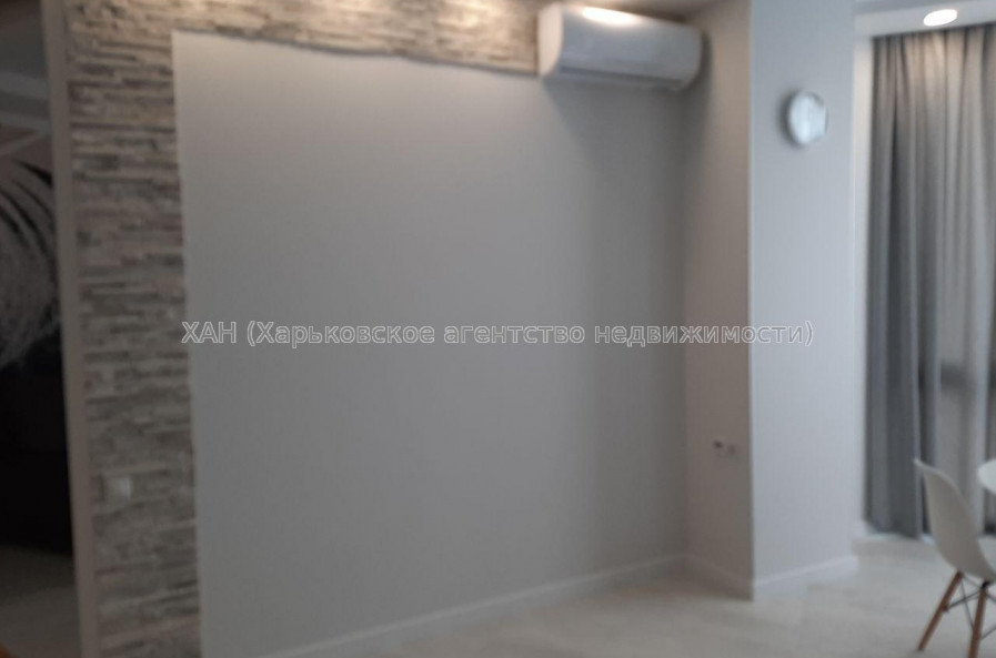Сдам квартиру, Науки просп. , 2  ком., 75 м², авторский дизайн 