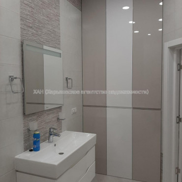 Сдам квартиру, Науки просп. , 2  ком., 75 м², авторский дизайн 