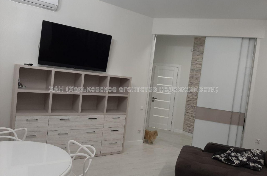 Сдам квартиру, Науки просп. , 2  ком., 75 м², авторский дизайн 