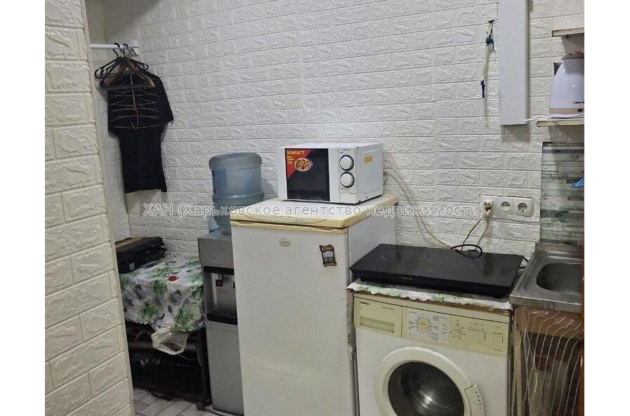 Продам квартиру, Барабашова академика ул. , 1  ком., 19 м², капитальный ремонт 