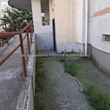 Продам квартиру, Барабашова академика ул. , 1  ком., 19 м², капитальный ремонт 