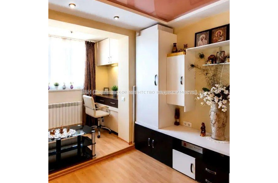 Продам квартиру, Гарибальди ул. , 3 кім., 65.40 м², евроремонт 