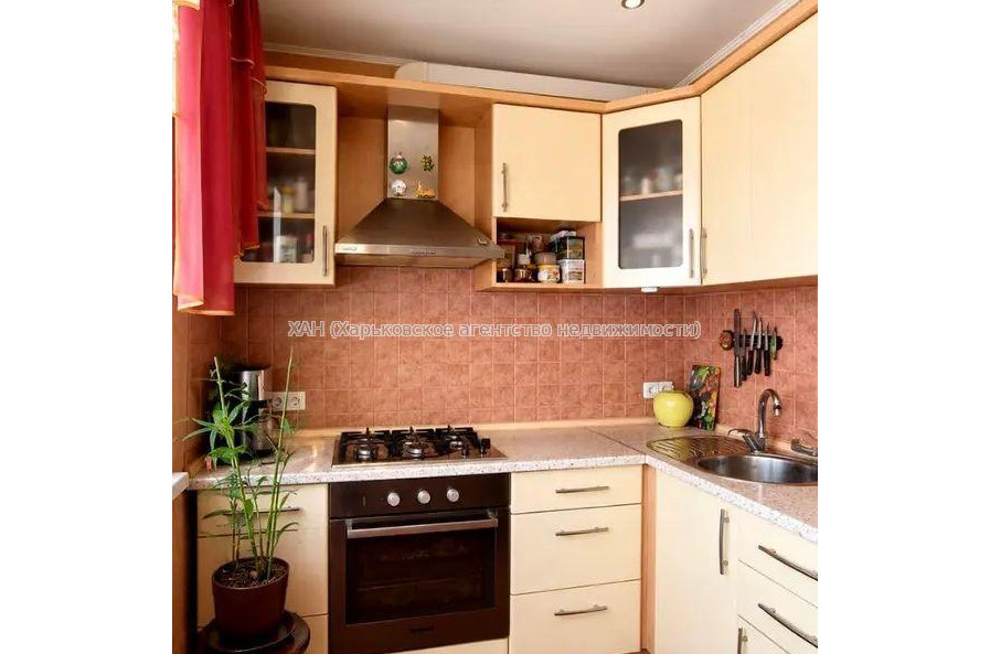 Продам квартиру, Гарибальди ул. , 3 кім., 65.40 м², евроремонт 