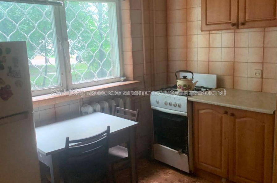 Продам квартиру, 23 Августа ул. , 1  ком., 28.40 м², косметический ремонт 