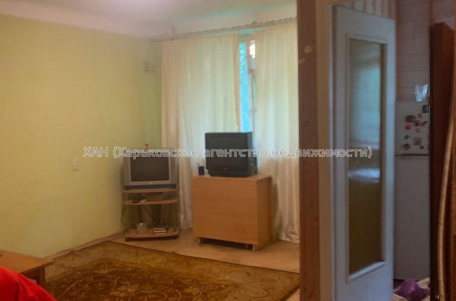Продам квартиру, 23 Августа ул. , 1  ком., 28.40 м², косметический ремонт 