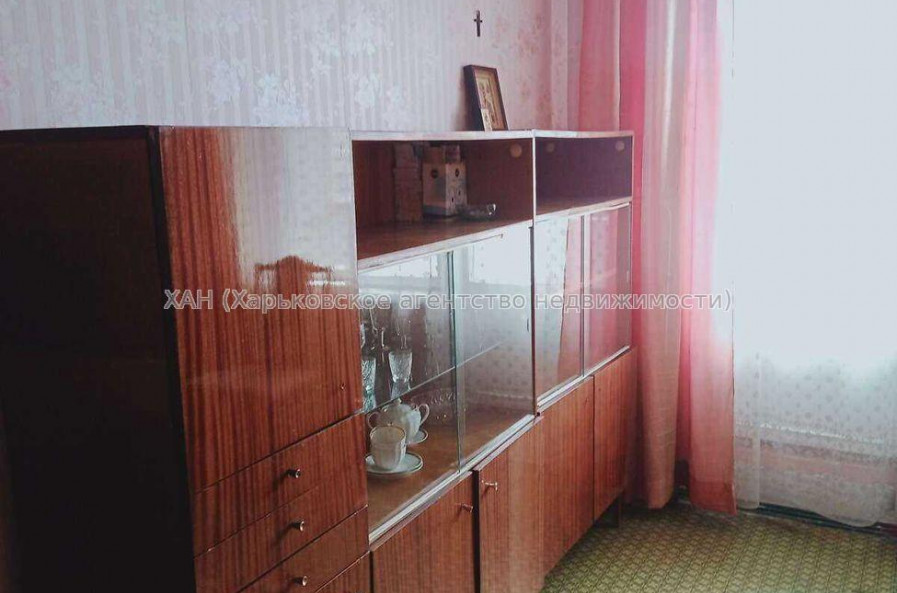 Продам квартиру, Валентиновская ул. , 1  ком., 33 м², советский ремонт 