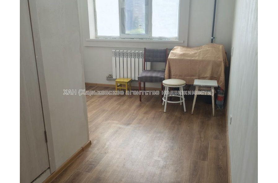 Продам квартиру, Натальи Ужвий ул. , 3 кім., 65 м², косметический ремонт 