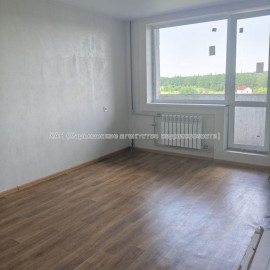 Продам квартиру, Натальи Ужвий ул. , 3 кім., 65 м², косметический ремонт