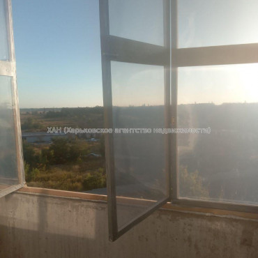Продам квартиру, Натальи Ужвий ул. , 3 кім., 65 м², косметический ремонт 