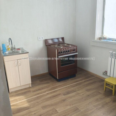 Продам квартиру, Натальи Ужвий ул. , 3 кім., 65 м², косметический ремонт 
