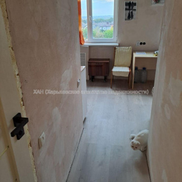 Продам квартиру, Салтовское шоссе , 1 кім., 32 м², без внутренних работ 