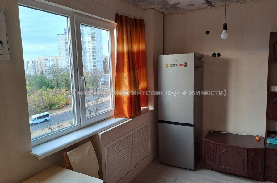 Продам квартиру, Салтовское шоссе , 1 кім., 32 м², без внутренних работ 