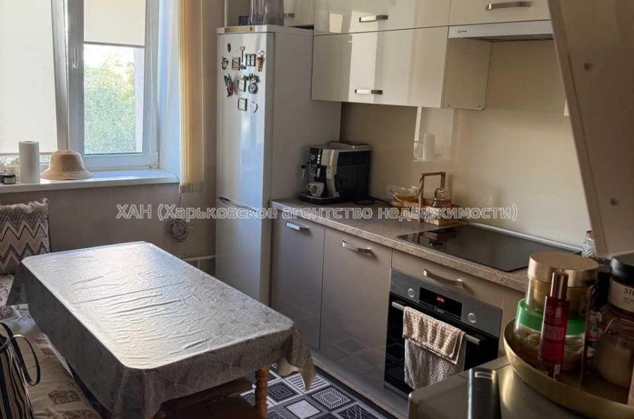 Продам квартиру, Ахсарова Энвера ул. , 1  ком., 38 м², косметический ремонт 