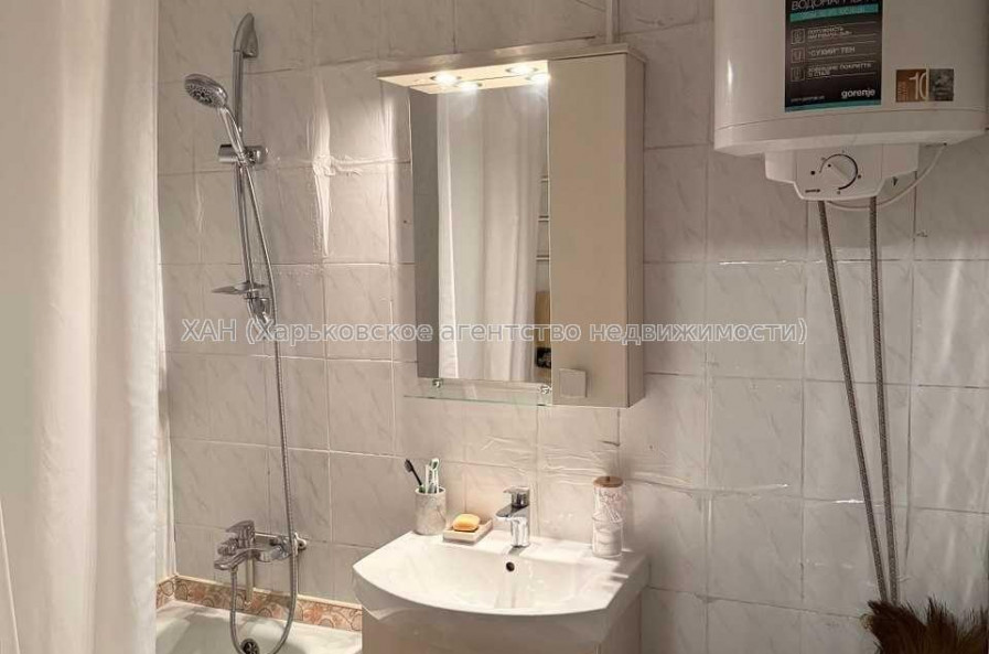 Продам квартиру, Ахсарова Энвера ул. , 1  ком., 38 м², косметический ремонт 