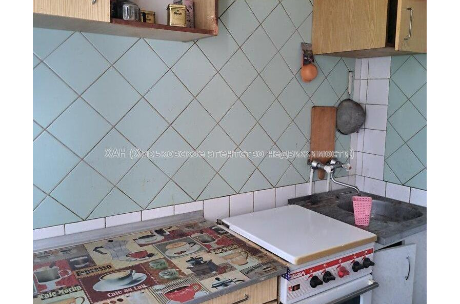 Продам квартиру, Каденюка ул. , 1 кім., 33.60 м², советский ремонт 
