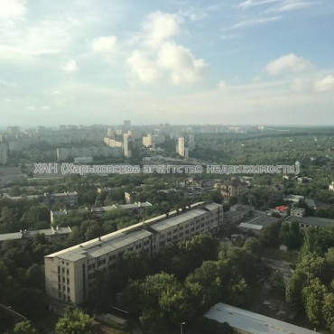 Продам квартиру, Науки просп. , 3  ком., 110 м², авторский дизайн 