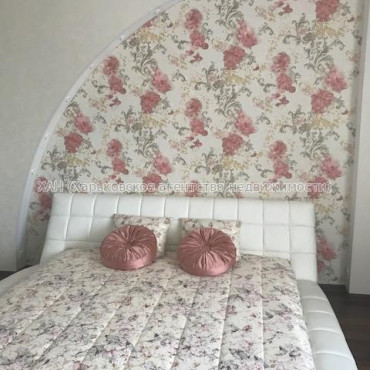 Продам квартиру, Науки просп. , 3  ком., 110 м², авторский дизайн 