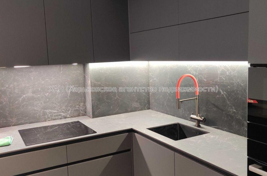 Продам квартиру, Профессорская ул. , 1 кім., 56 м², авторский дизайн 
