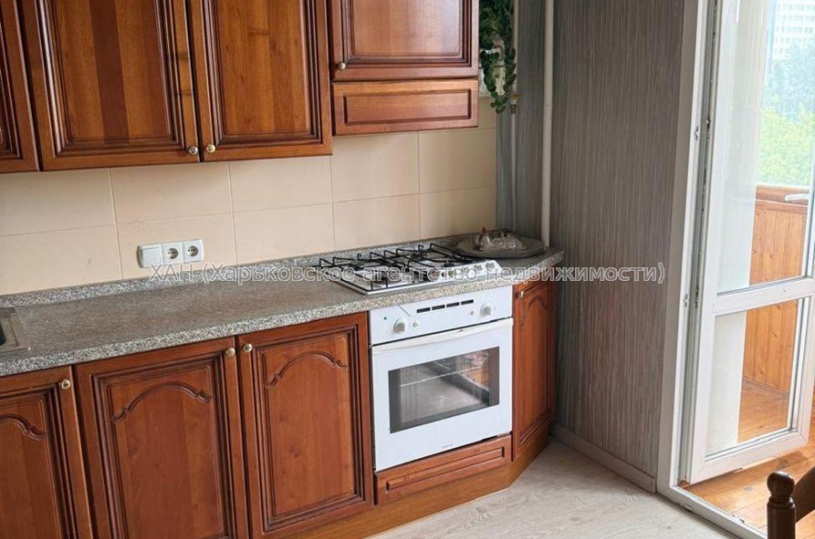 Продам квартиру, Луганская ул. , 2 кім., 58.50 м², капитальный ремонт 