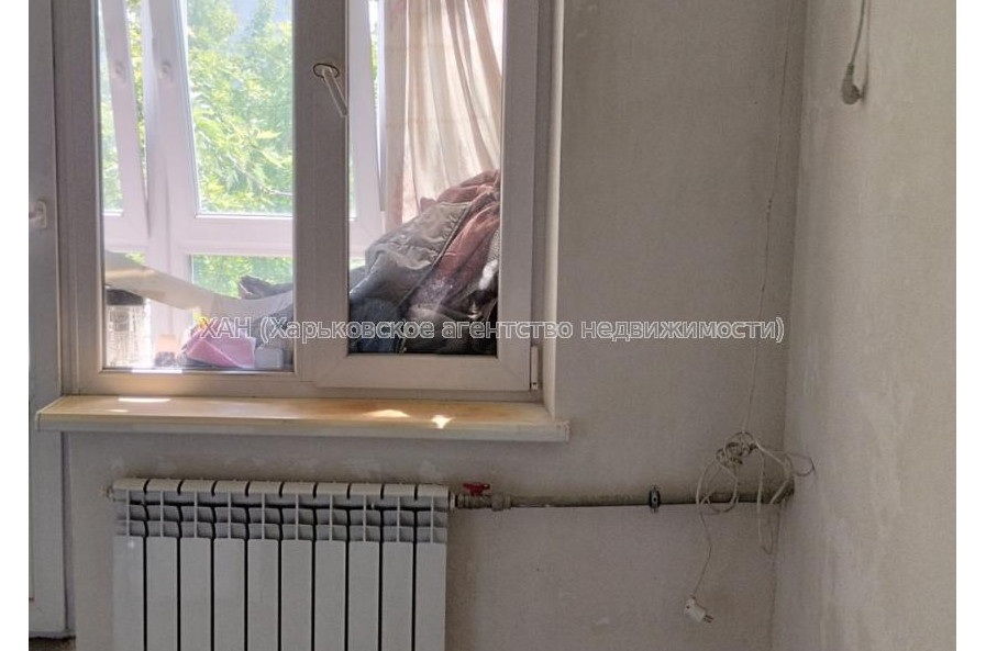 Продам квартиру, Гвардейцев Широнинцев ул. , 1  ком., 33 м², частичный ремонт 