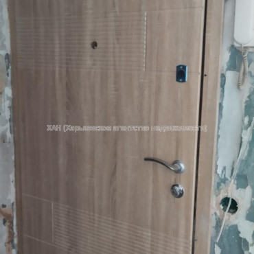 Продам квартиру, Гвардейцев Широнинцев ул. , 1  ком., 33 м², частичный ремонт 
